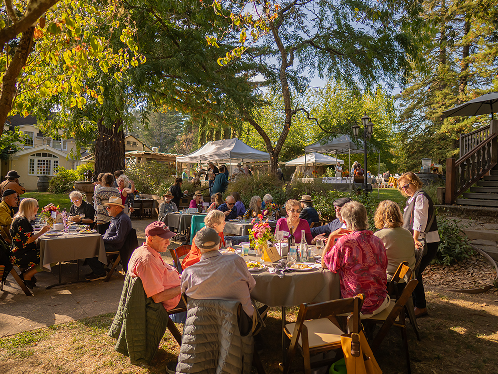 seniors gather to support Humboldt Commons community